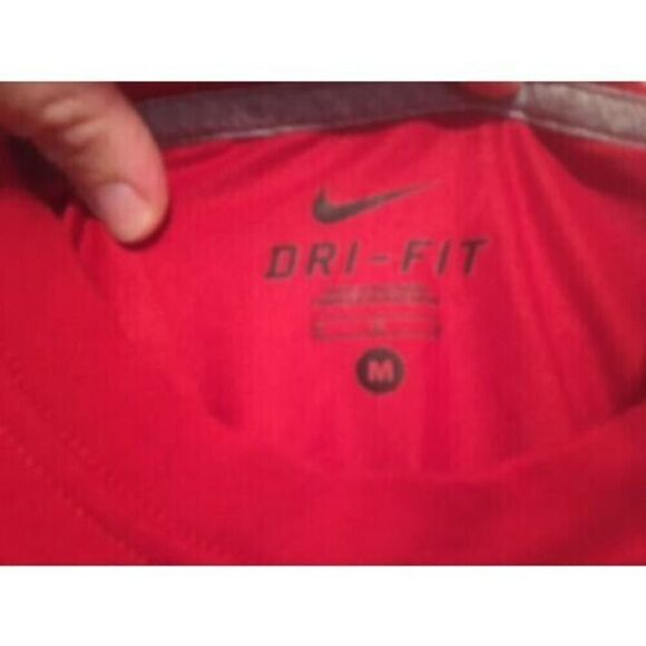 NIKE GET THAT SHOT OUT OF HERE SIZE MEDIUM DRI-FIT T-SHIRT - Picture 3 of 3